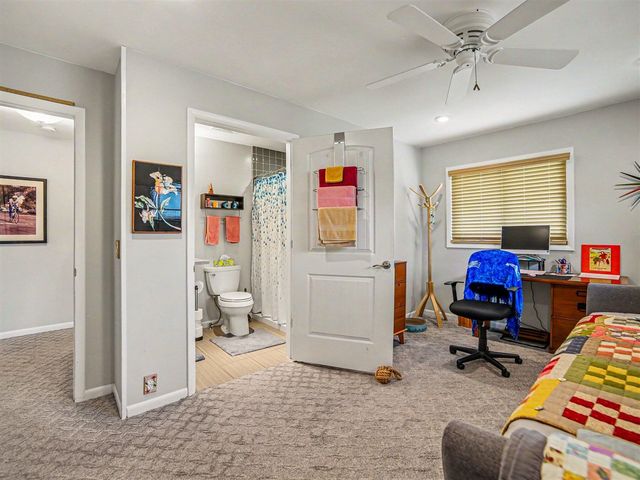 1033 N Beechwood Street, Ludington, MI 49431