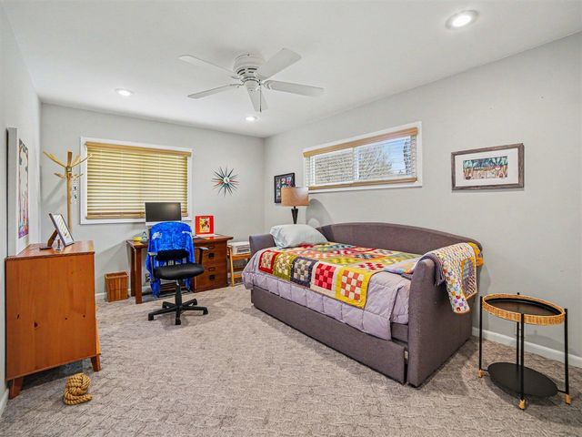 1033 N Beechwood Street, Ludington, MI 49431