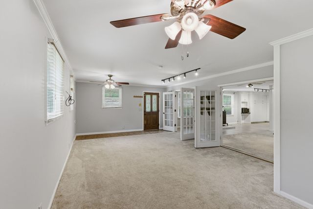 580 Defeated Creek Rd, Centerville, TN 37033