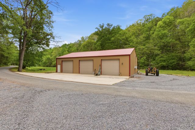 580 Defeated Creek Rd, Centerville, TN 37033