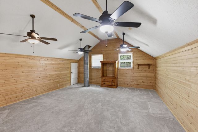 580 Defeated Creek Rd, Centerville, TN 37033