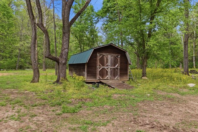580 Defeated Creek Rd, Centerville, TN 37033