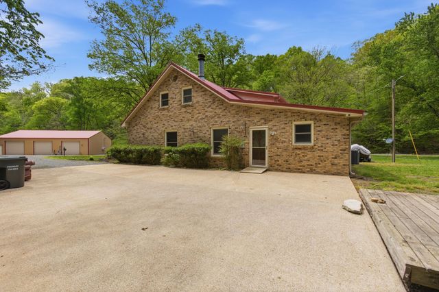 580 Defeated Creek Rd, Centerville, TN 37033
