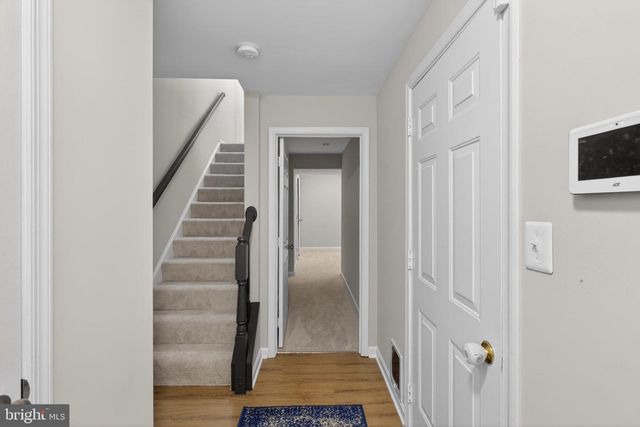 9253 JESSICA DR, Manassas Park, VA 20111