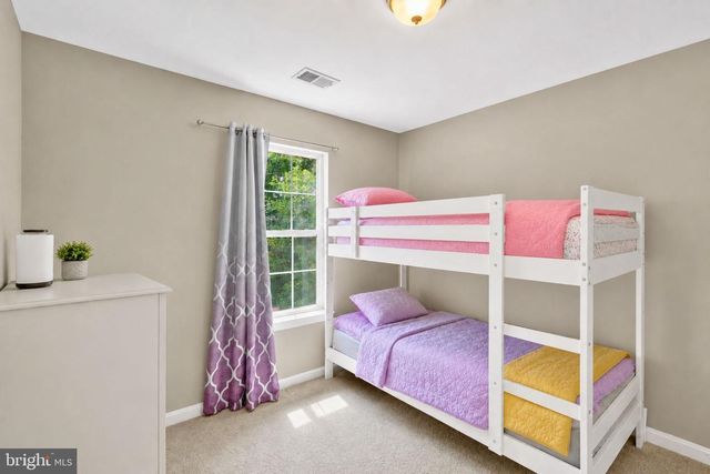 9253 JESSICA DR, Manassas Park, VA 20111