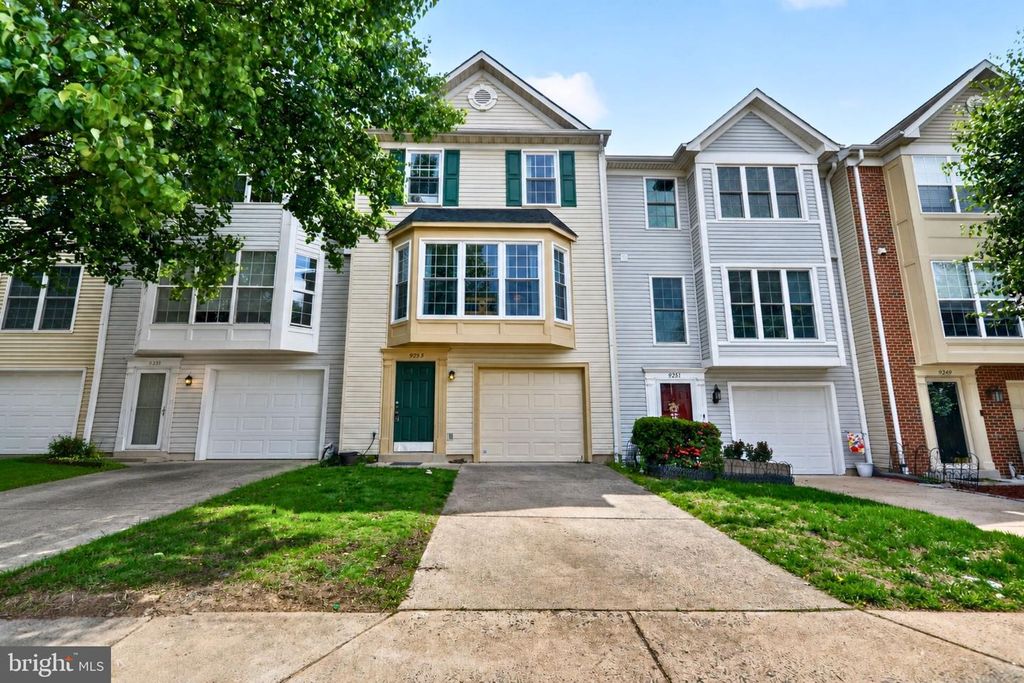 9253 JESSICA DR, Manassas Park, VA 20111
