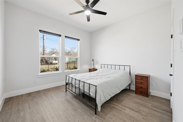 4033 Hammerly Drive, Dallas, TX 75212