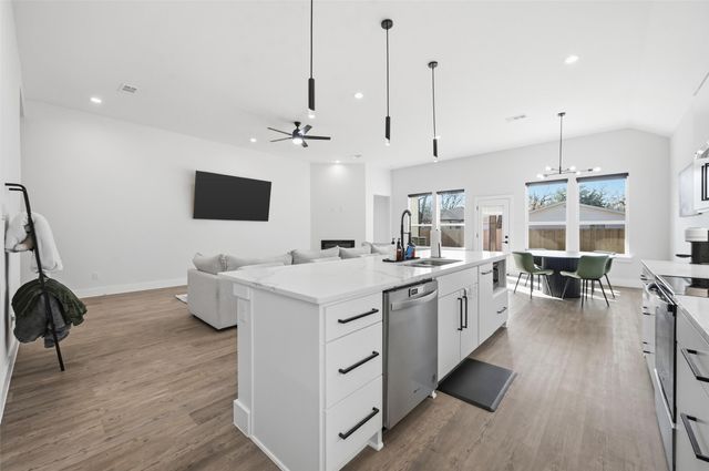 4033 Hammerly Drive, Dallas, TX 75212