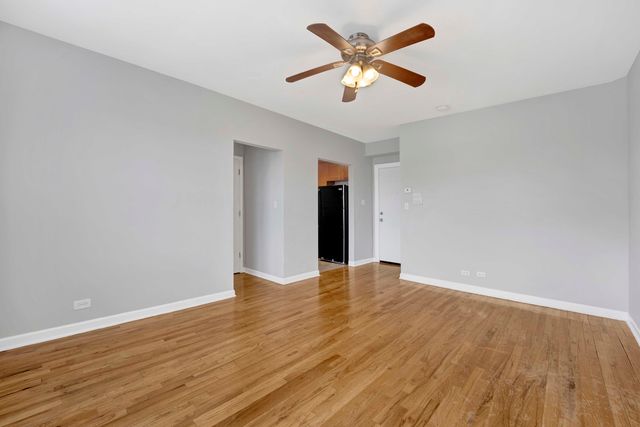 414 W Walnut Street 310, Maywood, IL 60153