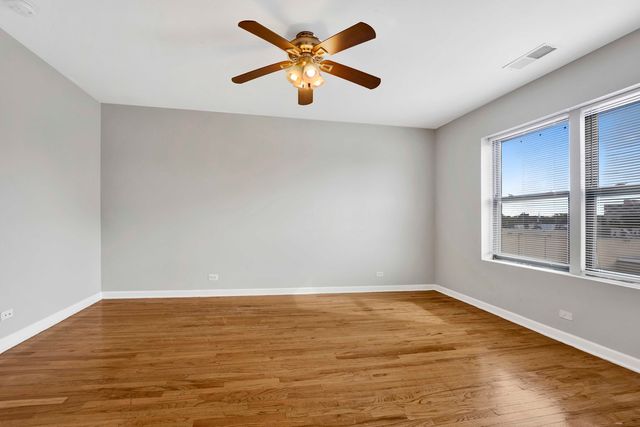 414 W Walnut Street 310, Maywood, IL 60153
