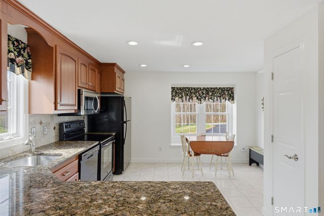 42 Dunham Street 42, Wethersfield, CT 06109