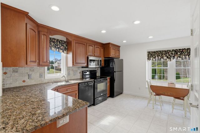 42 Dunham Street 42, Wethersfield, CT 06109