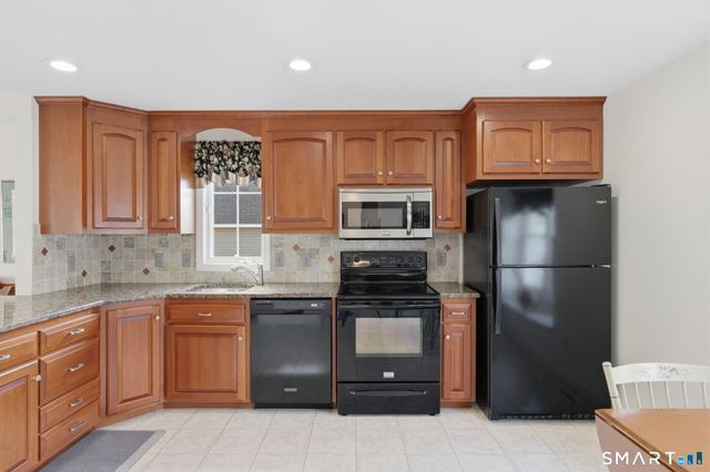 42 Dunham Street 42, Wethersfield, CT 06109