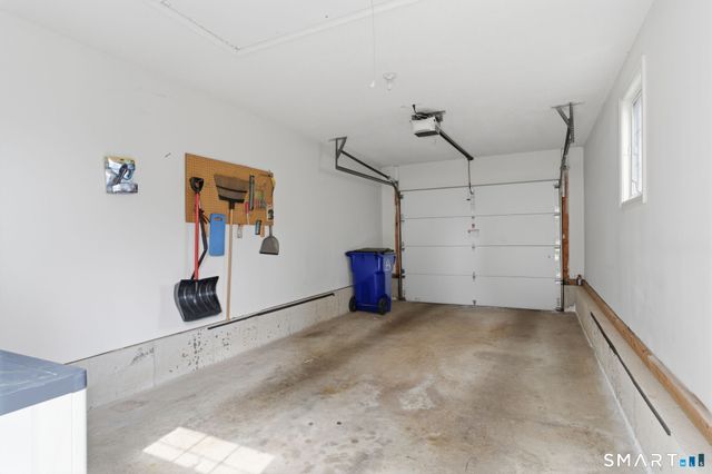 42 Dunham Street 42, Wethersfield, CT 06109