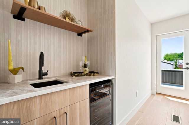 1416 E SUSQUEHANNA AVE, Philadelphia, PA 19125