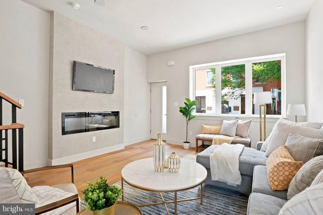 1416 E SUSQUEHANNA AVE, Philadelphia, PA 19125