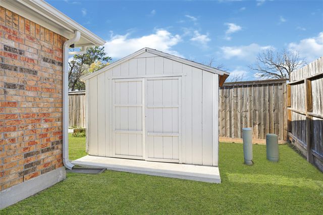 5318 Champions Way Lane, Houston, TX 77066