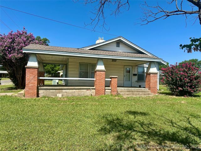 1500 W 12th, Sulphur, OK 73086