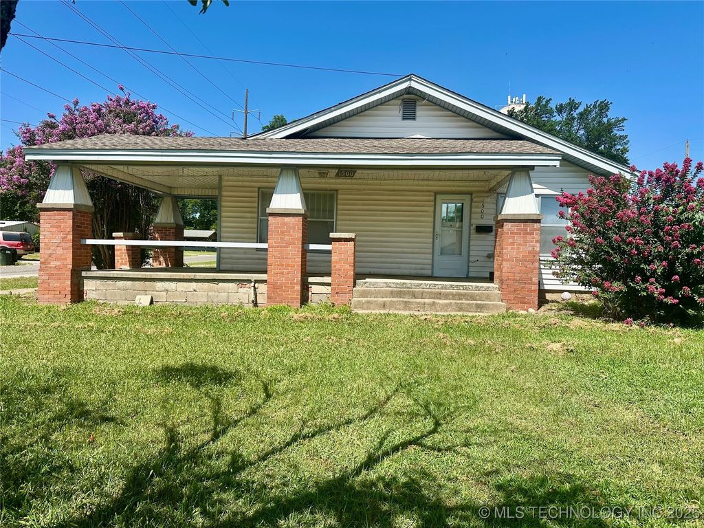 1500 W 12th, Sulphur, OK 73086