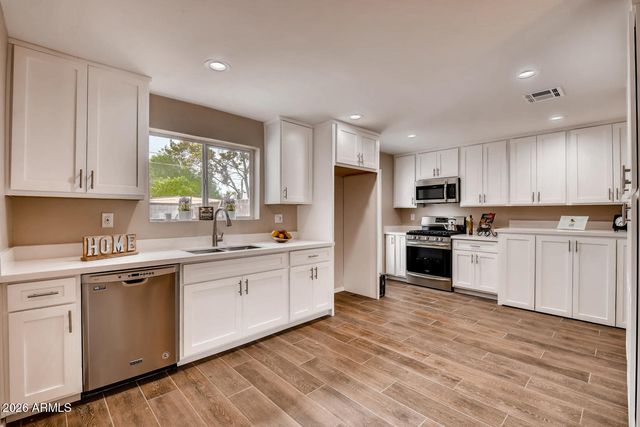 1806 E Don Carlos Avenue, Tempe, AZ 85281