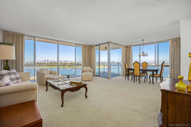 1820 Avenida del Mundo 807, Coronado, CA 92118