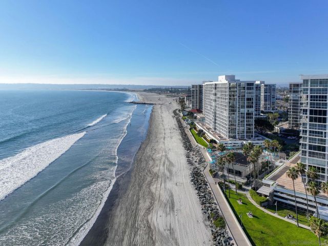 1820 Avenida del Mundo 807, Coronado, CA 92118