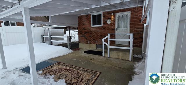 2463 South Lumber Street, Allentown City, PA 18103