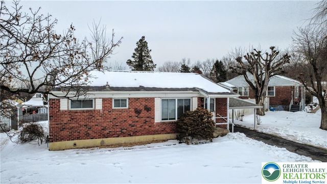 2463 South Lumber Street, Allentown City, PA 18103