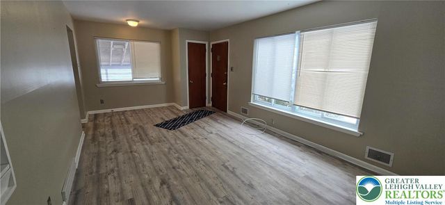 2463 South Lumber Street, Allentown City, PA 18103