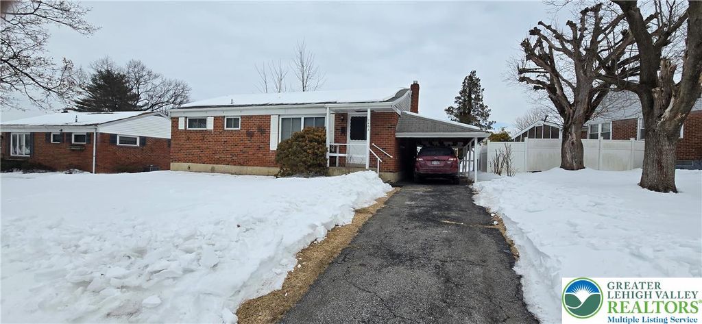 2463 South Lumber Street, Allentown City, PA 18103