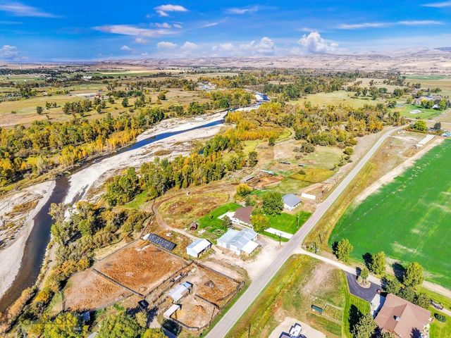 2399 Central Park Road, Belgrade, MT 59714