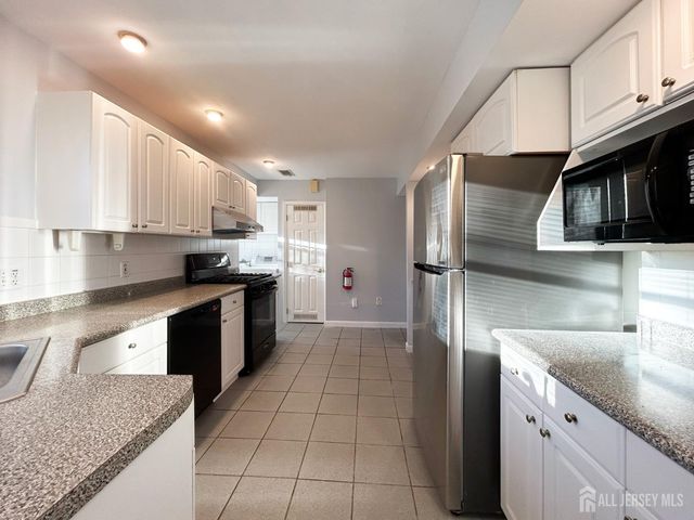 122 Vineyard Road, Edison, NJ 08817