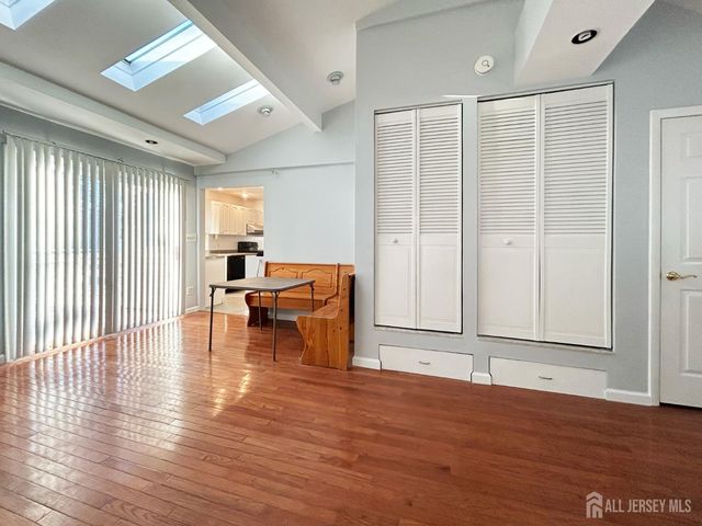 122 Vineyard Road, Edison, NJ 08817