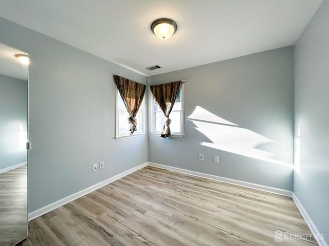 122 Vineyard Road, Edison, NJ 08817