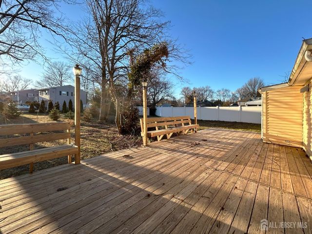 122 Vineyard Road, Edison, NJ 08817