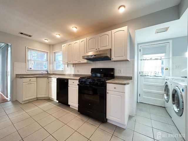 122 Vineyard Road, Edison, NJ 08817