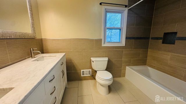 966 Bergen Avenue, North Brunswick, NJ 08902