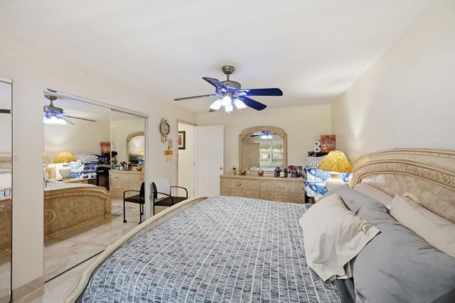 5884 Laurel Green Circle, Boynton Beach, FL 33437