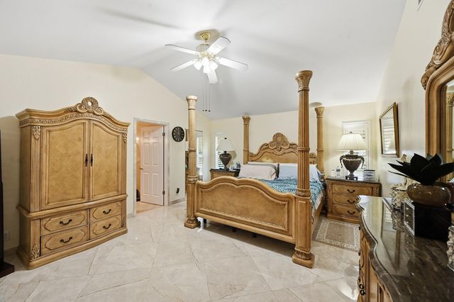 5884 Laurel Green Circle, Boynton Beach, FL 33437