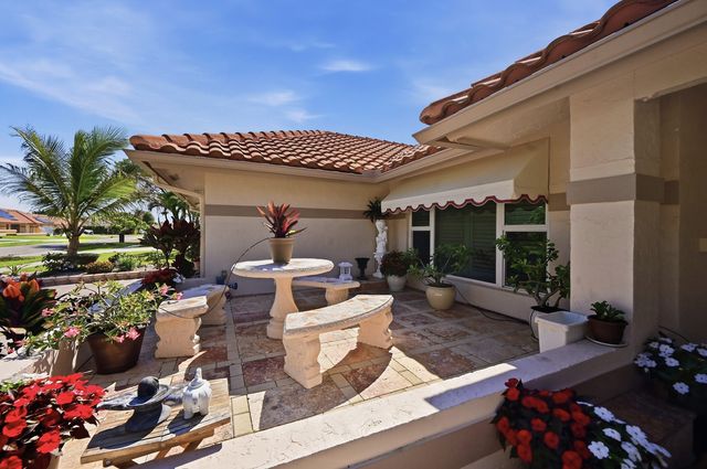 5884 Laurel Green Circle, Boynton Beach, FL 33437