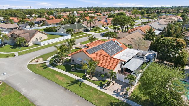 5884 Laurel Green Circle, Boynton Beach, FL 33437