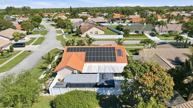 5884 Laurel Green Circle, Boynton Beach, FL 33437