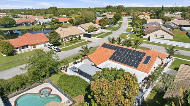 5884 Laurel Green Circle, Boynton Beach, FL 33437