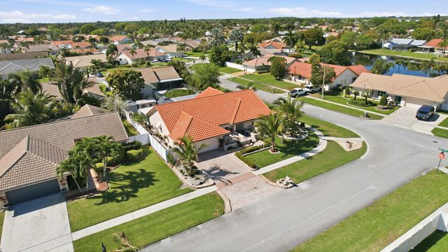 5884 Laurel Green Circle, Boynton Beach, FL 33437