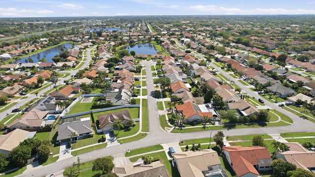 5884 Laurel Green Circle, Boynton Beach, FL 33437