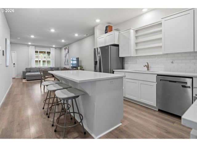 15564 Nw LINDER St, Portland, OR 97229