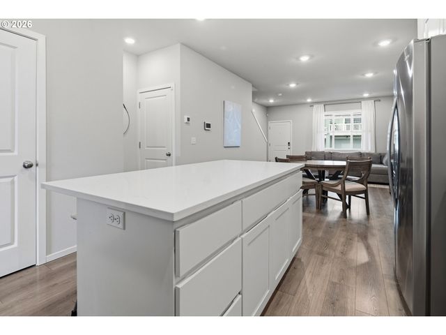 15564 Nw LINDER St, Portland, OR 97229