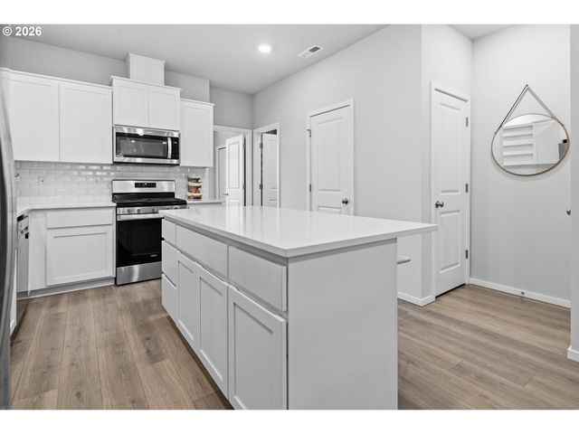 15564 Nw LINDER St, Portland, OR 97229