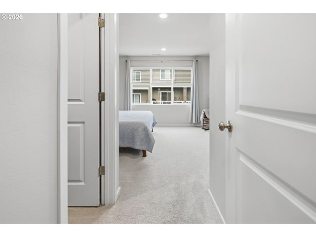 15564 Nw LINDER St, Portland, OR 97229