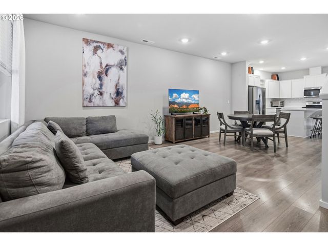 15564 Nw LINDER St, Portland, OR 97229